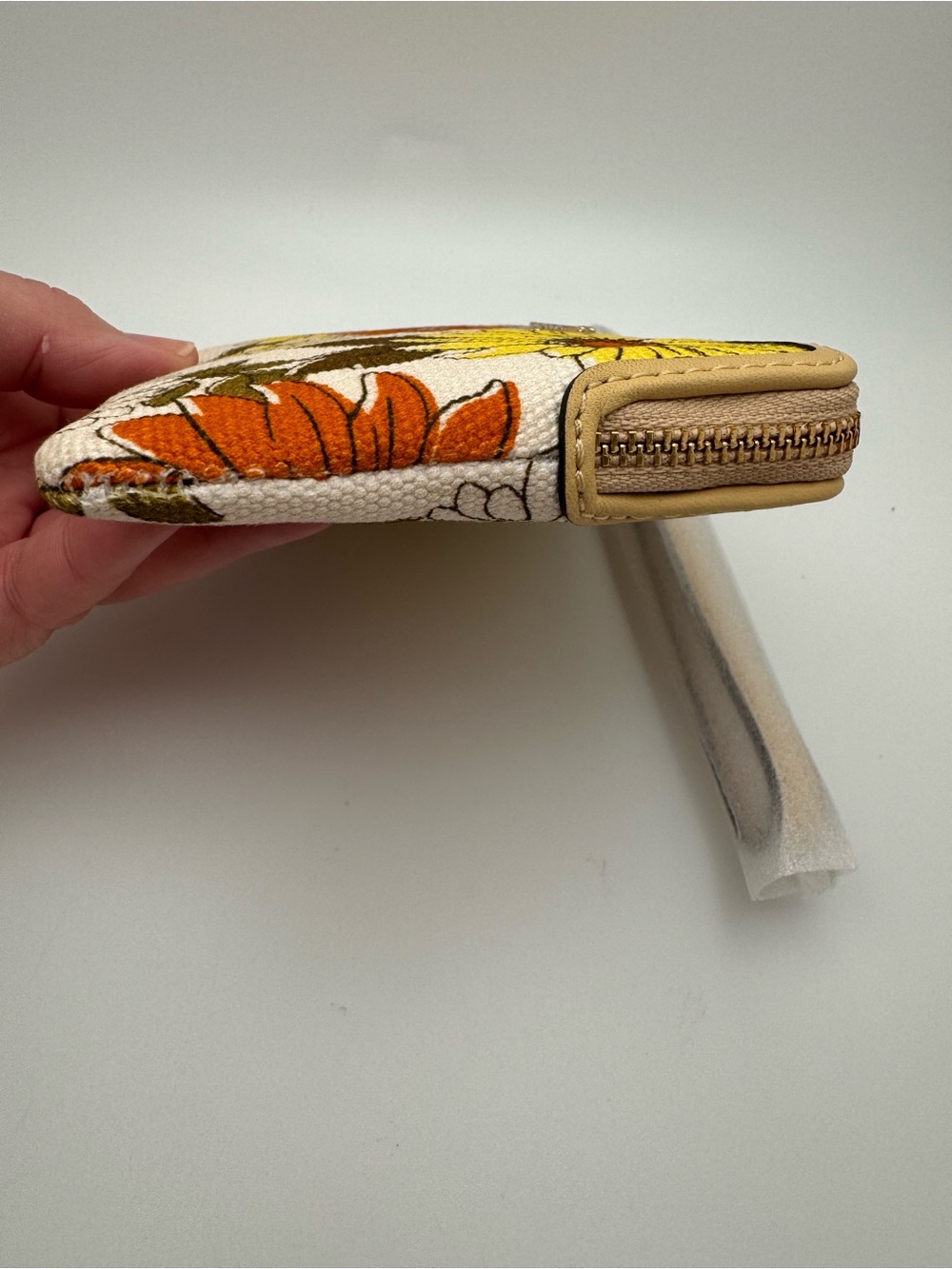 NWT Coach CEF83 Vanilla Sunflower Floral Print Corner Zip Wristlet - Picture 13 of 15
